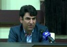 یکی بر سر شاخ و بُن می‌بُرید