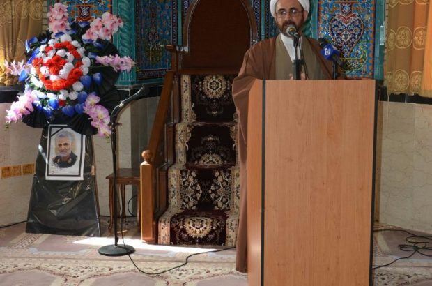 امام جمعه ایلام: مردم ایلام همیشه بانی کارهای خیر در جامعه هستند امام جمعه ایلام: مردم ایلام همیشه بانی کارهای خیر در جامعه هستند