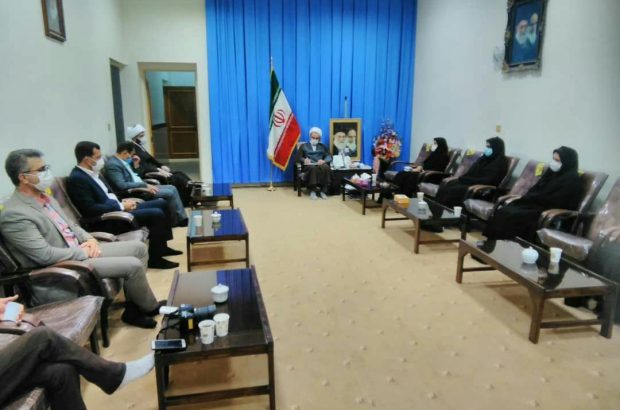 امام جمعه ایلام: خدمت در بهزیستی مقدس است امام جمعه ایلام: خدمت در بهزیستی مقدس است