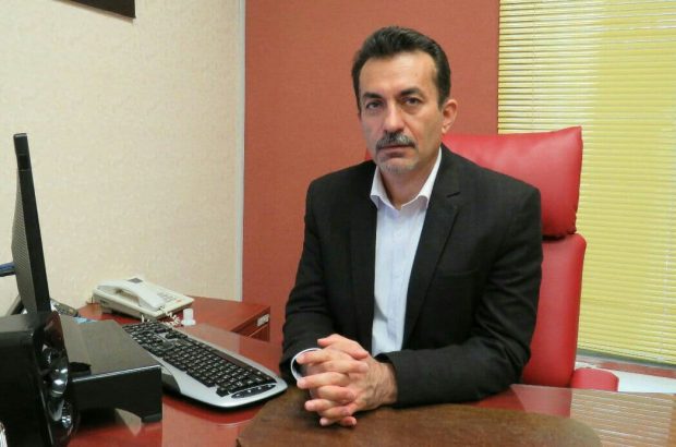 رئیس روابط عمومی پالایشگاه گاز ایلام: بیش از 300 بسته بهداشتی در بین دانش آموزان روستاهای چوار توزیع شد رئیس روابط عمومی پالایشگاه گاز ایلام: بیش از 300 بسته بهداشتی در بین دانش آموزان روستاهای چوار توزیع شد