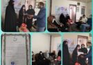 تجلیل رئیس سازمان بسیج رسانه ایلام از جوانترین نویسنده شرکت کننده در جشنواره ی ابوذر