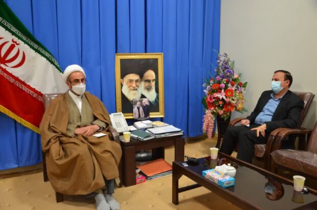 نماینده ولی فقیه در استان ایلام : مسئولیت در نظام جمهوری اسلامی امانتی سنگین است که متناسب با توان افراد به آنها واگذار می شود نماینده ولی فقیه در استان ایلام : مسئولیت در نظام جمهوری اسلامی امانتی سنگین است که متناسب با توان افراد به آنها واگذار می شود