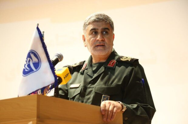 فرمانده سپاه امیرالمومنین(ع) استان ایلام:  فضای نقد منطقی و سازنده موجب حرکت به سمت قله های موفقیت است/ عبور از شرایط امروز نیازمند مدیریت جهادی است
