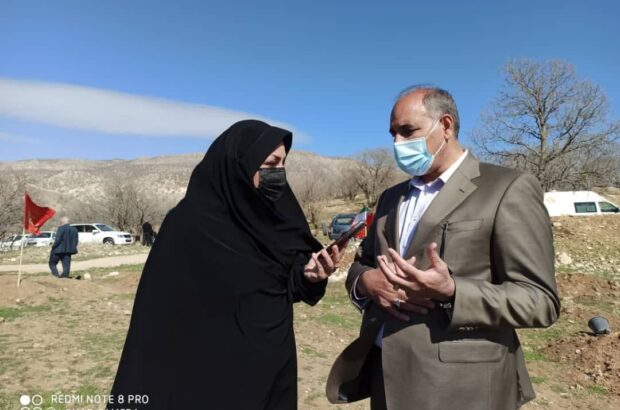 مدیرکل بنیاد شهید و امور ایثارگران استان ایلام : از خون زن نهال انقلاب رویید و اسلام بیمه شد مدیرکل بنیاد شهید و امور ایثارگران استان ایلام : از خون زن نهال انقلاب رویید و اسلام بیمه شد