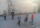 با وجود این تصاویر نگه داشتن فرزندان در منزل بسیار سخت است