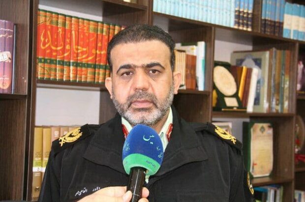 قدردانی فرمانده انتظامی استان ایلام از زائران و کارکنان پلیس به واسطه برگزاری اربعین حسینی قدردانی فرمانده انتظامی استان ایلام از زائران و کارکنان پلیس به واسطه برگزاری اربعین حسینی
