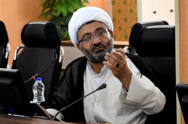 حجت الاسلام میهن پرست امام جمعه شهرستان چوار : باید جایگاه نماینده ولی فقیه در استان حفظ شود/تمام جریانات سیاسی بایستی حول محور نماینده ولی فقیه حرکت کنند