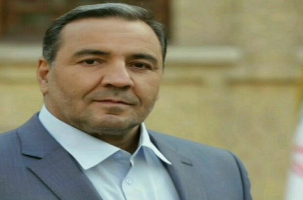 استاندار ایلام: فرمانداران نظارت بر بازار و تامین معیشت مردم را در اولویت کار خود قرار دهند استاندار ایلام: فرمانداران نظارت بر بازار و تامین معیشت مردم را در اولویت کار خود قرار دهند