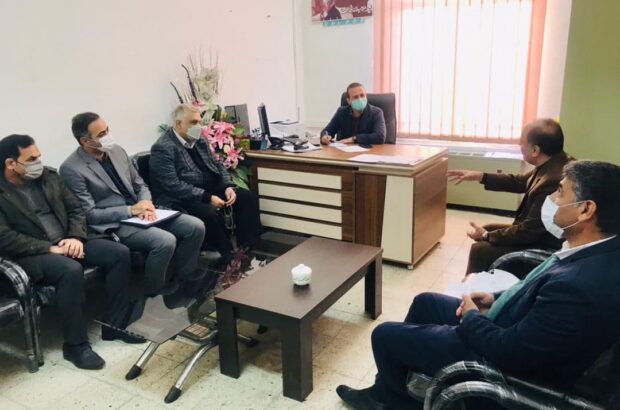 ورود مستقیم بخشنده دادستان مرکز استان به آلودگی ناشی از شرکت پتروشیمی ایلام ورود مستقیم بخشنده دادستان مرکز استان به آلودگی ناشی از شرکت پتروشیمی ایلام