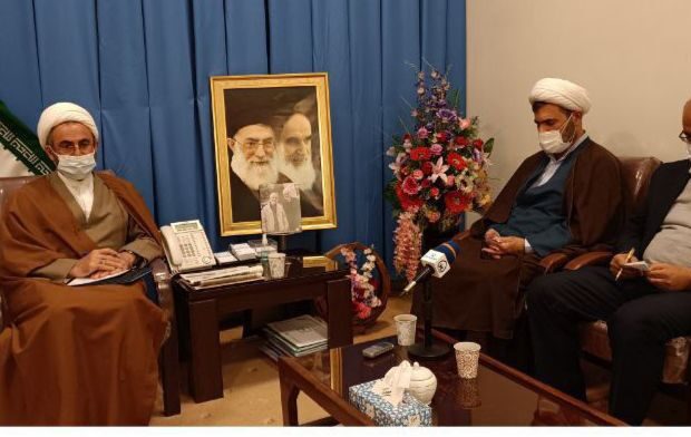 رئیس سازمان جهاد کشاورزی استان امروز با نماینده ولی فقیه در استان و امام جمعه ایلام دیدار کرد رئیس سازمان جهاد کشاورزی استان امروز با نماینده ولی فقیه در استان و امام جمعه ایلام دیدار کرد