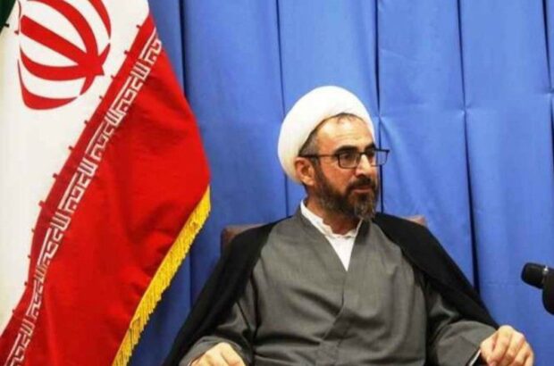 نماینده ولی فقیه در استان و امام جمعه ایلام: تولید لازمه حرکت چرخ های اقتصادی است / دانش و اشتغال دو مقوله مهم در توسعه هستند نماینده ولی فقیه در استان و امام جمعه ایلام: تولید لازمه حرکت چرخ های اقتصادی است / دانش و اشتغال دو مقوله مهم در توسعه هستند