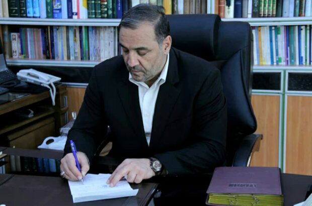 نامه های رسیده به استانداری نشان از ضعف مدیران به اصطلاح جهادی و انقلابی است! نامه های رسیده به استانداری نشان از ضعف مدیران به اصطلاح جهادی و انقلابی است!