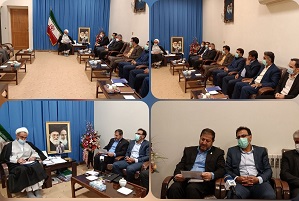 نماینده ولی فقیه در استان و امام جمعه ایلام در دیدار با رئیس کل دادگستری استان و معاونین بر تسریع در روند بررسی پرونده های قضایی تاکید کرد و گفت: یکی از خلأهای موجود در استان عدم رعایت حقوق عامه در بسیاری زمینههاست. نماینده ولی فقیه در استان و امام جمعه ایلام در دیدار با رئیس کل دادگستری استان و معاونین بر تسریع در روند بررسی پرونده های قضایی تاکید کرد و گفت: یکی از خلأهای موجود در استان عدم رعایت حقوق عامه در بسیاری زمینههاست.
