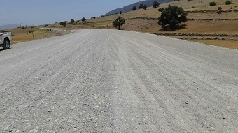 بهسازی مسیرهای منتهی به پایانه مرزی مهران درحال انجام است بهسازی مسیرهای منتهی به پایانه مرزی مهران درحال انجام است