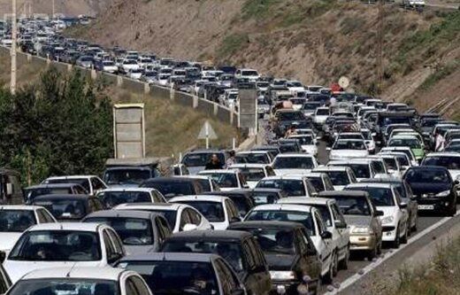 زائران از پارک خودرو در معابر شهر مهران خودداری کنند