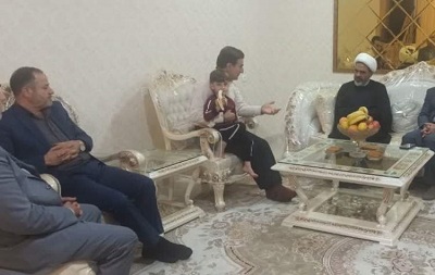 خانواده های شهدا سهم بزرگی در عزت کشور دارند خانواده های شهدا سهم بزرگی در عزت کشور دارند