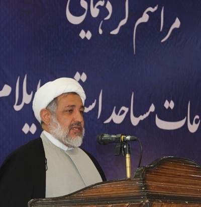 نظام اسلامی به رهبری امام راحل استکبار جهانی را به چالش کشیده است نظام اسلامی به رهبری امام راحل استکبار جهانی را به چالش کشیده است