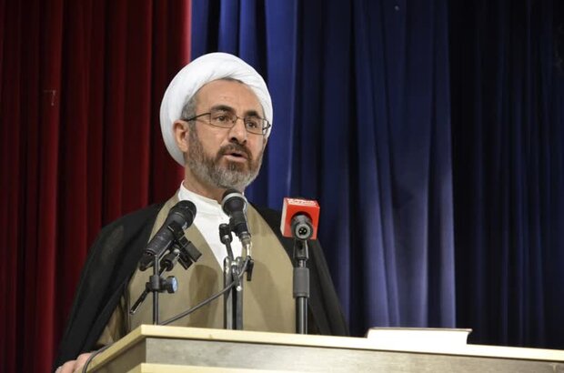 امام جمعه ایلام تاکید کرد؛ متاسفانه از حضور سرمایه گذاران در استان حمایت نمی شود/ این مسئله را با رئیس جمهور در میان می گذارم امام جمعه ایلام تاکید کرد؛ متاسفانه از حضور سرمایه گذاران در استان حمایت نمی شود/ این مسئله را با رئیس جمهور در میان می گذارم