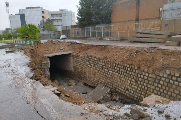 دادستان ایلام از ورود دادستانی به تخریب سیلبند شهر ایلام و برخورد با متخلفان خبر داد دادستان ایلام از ورود دادستانی به تخریب سیلبند شهر ایلام و برخورد با متخلفان خبر داد