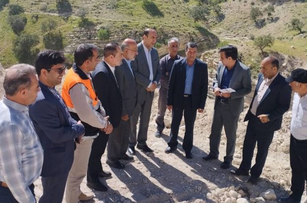 معاون راه روستایی راهداری و حمل و نقل جاده ای تاکید کرد: ضریب اعتبارات راه های روستایی در استان مناسب است معاون راه روستایی راهداری و حمل و نقل جاده ای تاکید کرد: ضریب اعتبارات راه های روستایی در استان مناسب است