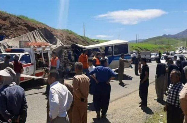 رئیس پلیس راه استان ایلام از افزایش ۳۶ درصدی تصادفات جادهای در ایلام طی سال گذشته خبر داد رئیس پلیس راه استان ایلام از افزایش ۳۶ درصدی تصادفات جادهای در ایلام طی سال گذشته خبر داد
