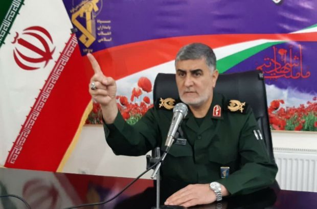 فرمانده سپاه امیرالمومنین(ع) استان ایلام تاکید کرد: ناکامی جنگ ترکیبی و هجوم همه جانبه دشمنان با حضور مردم در صحنه فرمانده سپاه امیرالمومنین(ع) استان ایلام تاکید کرد: ناکامی جنگ ترکیبی و هجوم همه جانبه دشمنان با حضور مردم در صحنه