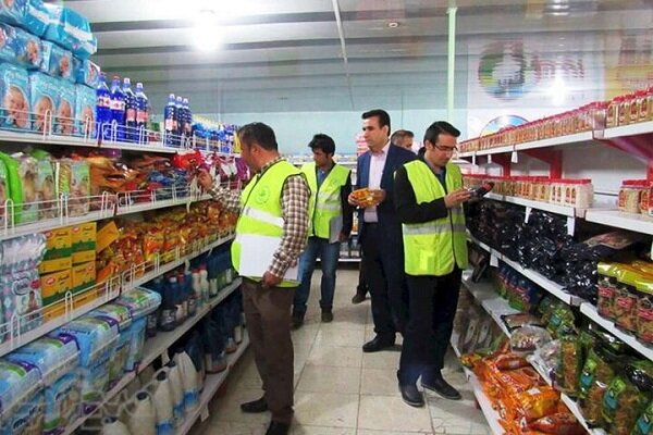 فرماندار آبدانان تاکید کرد: بعضی کالاها و خدمات با نرخ خیلی بالاتر از شهرستان‌های همجوار در آبدانان عرضه می‌شود