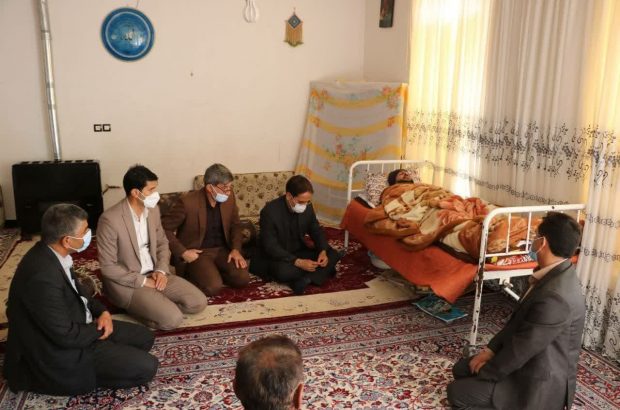 مدیرکل کمیته امداد استان ایلام: حمایت ویژه کمیته امداد ایلام از یک هزار و ۸۰۰ بیمار زمین گیر و صعب العلاج مدیرکل کمیته امداد استان ایلام: حمایت ویژه کمیته امداد ایلام از یک هزار و ۸۰۰ بیمار زمین گیر و صعب العلاج