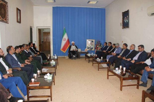 اگر عادلانه ترین حکم و فاخرترین رای را بنویسیم ولی مردم از رفتار ما رضایت نداشته باشند بازخورد خوبی در جامعه ندارد اگر عادلانه ترین حکم و فاخرترین رای را بنویسیم ولی مردم از رفتار ما رضایت نداشته باشند بازخورد خوبی در جامعه ندارد