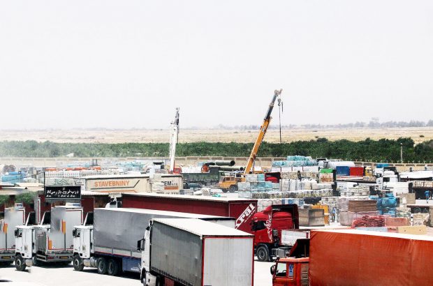 جابجایی ۳۵۰ هزار تن کالا از پایانه شهید سلیمانی مهران جابجایی ۳۵۰ هزار تن کالا از پایانه شهید سلیمانی مهران