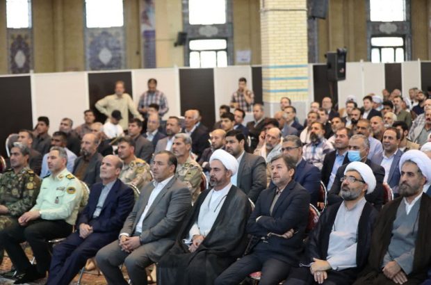 ایلام مقدس است چرا که قدمگاه سه هزار شهید و امروز نیز پایتخت خادمان اباعبدالله الحسین (ع) است