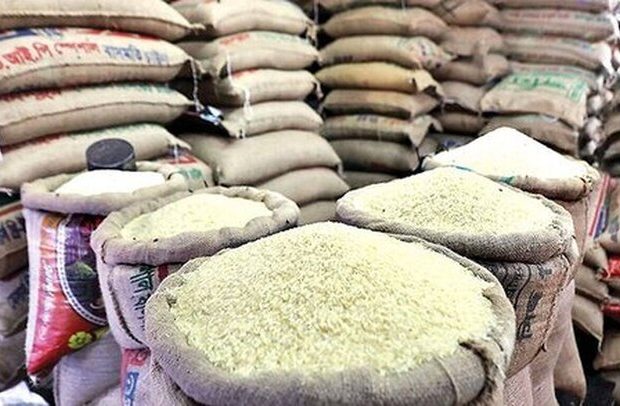 فرمانده انتظامی ایلام از کشف ۶ تن برنج خارج از شبکه توزیع در ایلام خبر داد فرمانده انتظامی ایلام از کشف ۶ تن برنج خارج از شبکه توزیع در ایلام خبر داد