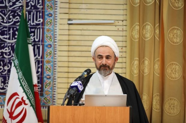مسوولیت در جامعه اسلامی ریاست نیست بلکه امانت است که باید در حفظ امانت کوشا باشیم
