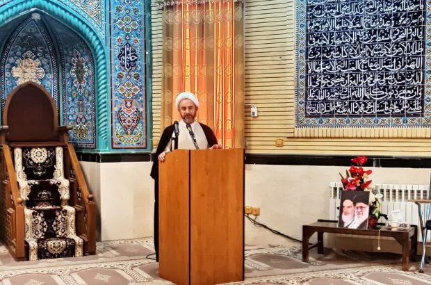 کسی که مسئولیت می پذیرد باید پاسخگو باشد و کسی که می تواند به چالش بکشد اصحاب رسانه است