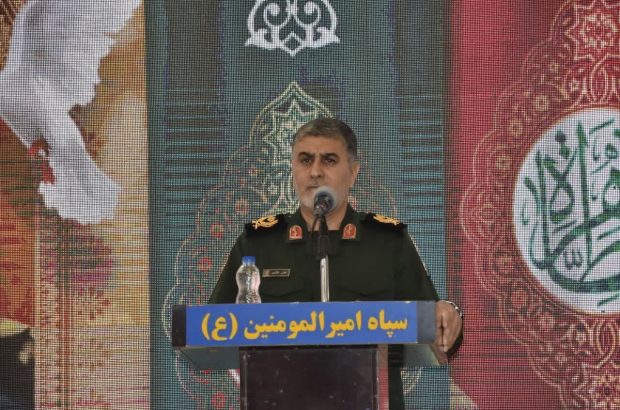 شهید سلیمانی تأثیری بی‌پایان در دل‌های مردم و مکتبی همیشه زنده دارد
