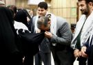 حضور خانواده های پنج شهید داده و بیشتر در اجلاسیه شهدا و گپ و گفت آنها با استاندار ایلام
