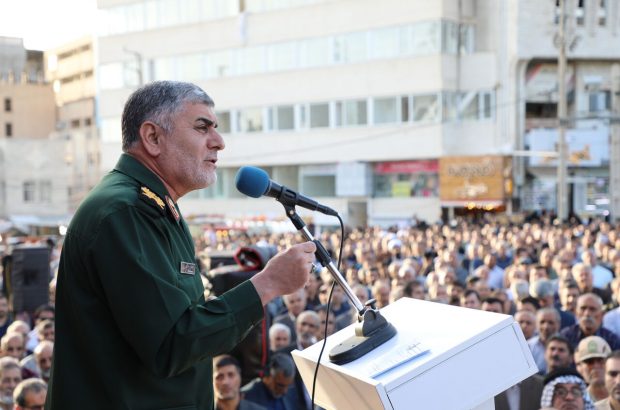 به عنوان یک نظامی در اینجا گواهی می دهم که نقش دولت شهید رئیسی و وزیر امور خارجه که در تراز انقلاب اسلامی بود به اندازه فرماندهانی که موشکها را هدایت کردن تاثیرگذار بود به عنوان یک نظامی در اینجا گواهی می دهم که نقش دولت شهید رئیسی و وزیر امور خارجه که در تراز انقلاب اسلامی بود به اندازه فرماندهانی که موشکها را هدایت کردن تاثیرگذار بود