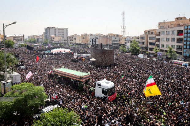 تشییع شهدای خدمت در تهران