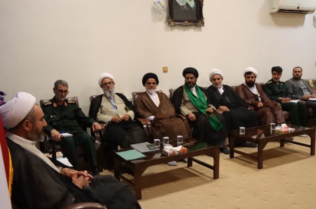 فرمانده جدید سپاه استان ایلام ایثار کردند/تلاش برای استفاده از ظرفیت های شبکه صالحین برای افزایش مشارکت در انتخابات