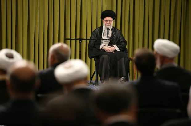 رهبر انقلاب: آقایان نامزدها در مباحثات خود از اظهارات دشمن شادکن پرهیز کنند رهبر انقلاب: آقایان نامزدها در مباحثات خود از اظهارات دشمن شادکن پرهیز کنند