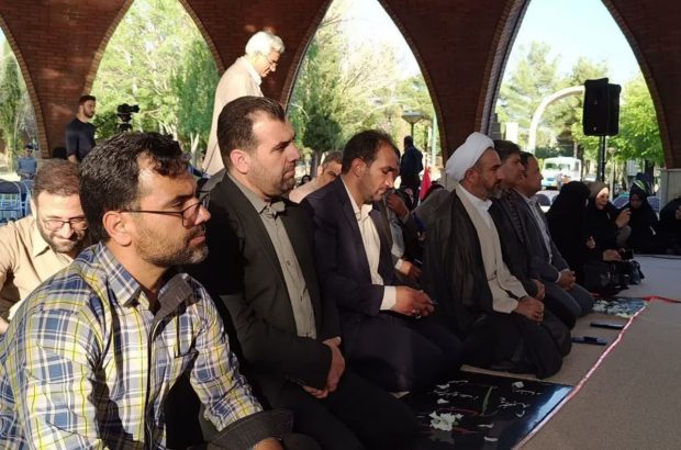 سوگواره فرهنگی و هنری «یاران جماران» در گلزار شهدای گمنام ایلام