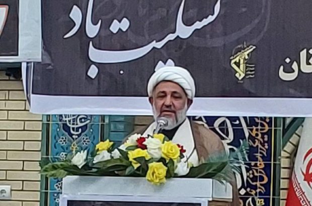ولایتمداری و خدمتگزاری خالصانه افراد بسترساز محبوبیت و مسئولیت پذیری است