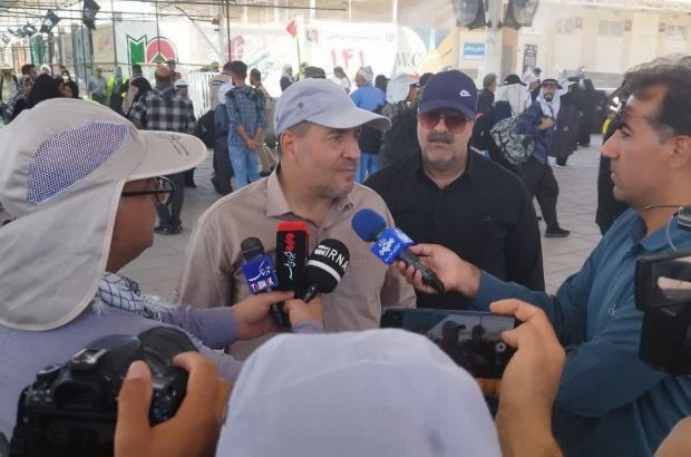 از زوار عزیز درخواست می‌شود که برای مراجعه به مرز مهران از خودروی شخصی استفاده کنند