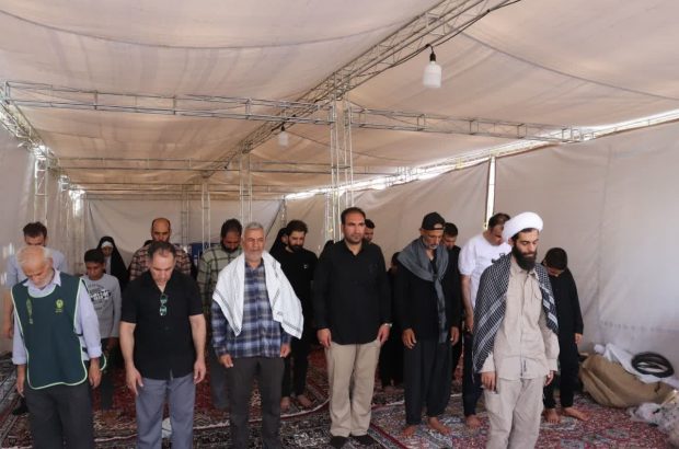 آغاز فعالیت موکب اداره کل بنیاد شهید و امور ایثارگران استان ایلام در مرز مهران/ارائه خدمات به یک هزار زائر طی امروز آغاز فعالیت موکب اداره کل بنیاد شهید و امور ایثارگران استان ایلام در مرز مهران/ارائه خدمات به یک هزار زائر طی امروز