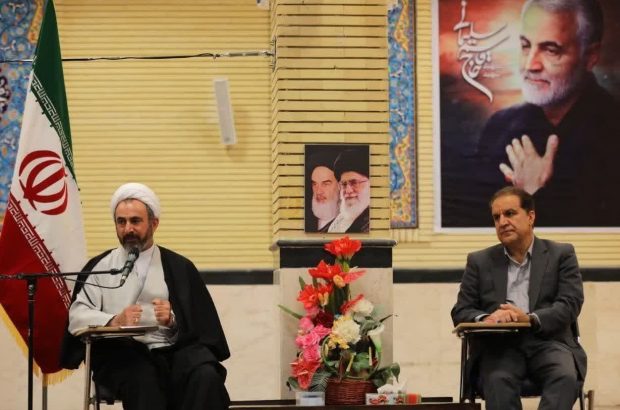 دلسوزی و محبت در جامعه اسلامی به معنای دوست بودن و بی تفاوت نبودن است/همه ادارات استان ایلام در بحث تکریم ارباب رجوع باید توجه ویژه داشته باشند دلسوزی و محبت در جامعه اسلامی به معنای دوست بودن و بی تفاوت نبودن است/همه ادارات استان ایلام در بحث تکریم ارباب رجوع باید توجه ویژه داشته باشند