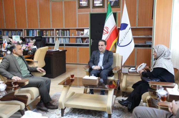 شهدا چراغ راه سعادتمندی جامعه هستند/فرزندان شهدا همواره در امور مدیریتی خوش درخشیده‌اند