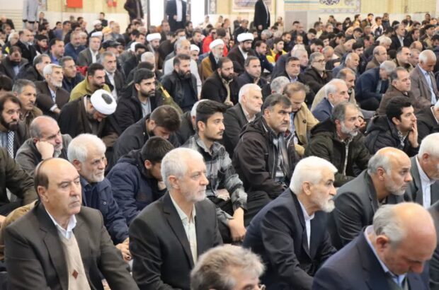 در اولین جمعه ماه مبارک رمضان نماز باشکوه جمعه ایلام در مصلی امام خمینی(ره) برگزار شد