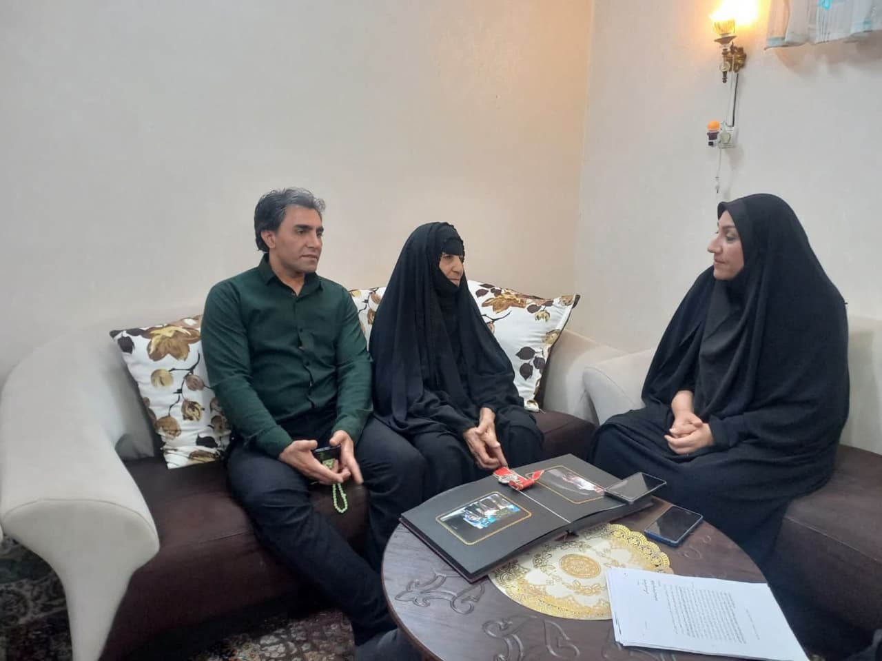 خانواده ای که در دفاع از کشور همیشه سربلند بیرون آمدند/ از جبهه جنگ تحمیلی تا اغتشاشات  ۱۴۰۱