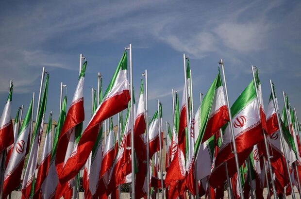 حیرت یک جهان از اقتدار و شجاعت رهبر و نیروهای مسلح جمهوری اسلامی ایران