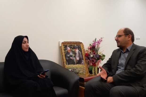 نباید در جامعه دوقطبی ایجاد کرد، بلکه باید در عرصه بین‌الملل قدرت‌ افزایی  و در مقابل کسانی که قصد نفوذ و جاسوسی در داخل کشور دارند، ایستادگی کرد